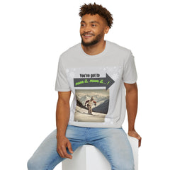 Retro Ski Lover T-Shirt: Move It, Move It! Motivational Tee for Her or Him. - Best Gifter Ever: Unwrap Your Passion: Ski. Snowboard. Travel. Love. Play. Shop.